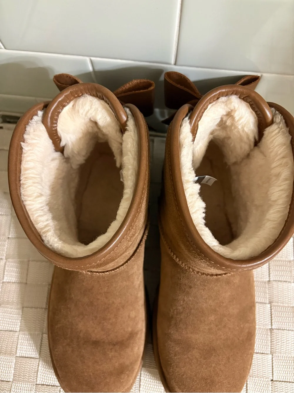 Women’s Size 8 UGG Ankle Boots - Chestnut Brown With Bow